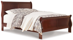 Reddish Brown / Bed / Queen, product view; view 13; shown pieces are reference views; only the selected configuration is included - 13