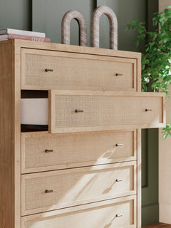 Soft Gray / Light Oak Look / Chest, design detail; view 30; shown pieces are reference views; only the selected configuration is included - 30