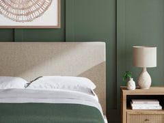 Soft Gray / Light Oak Look / Bed / Queen, design detail; view 51; shown pieces are reference views; only the selected configuration is included - 51
