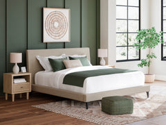 Soft Gray / Light Oak Look / Bed / California King, product view; view 84; shown pieces are reference views; only the selected configuration is included - 84