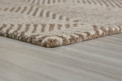 Beige/Brown 91.38" x 118.38", pile and edge detail - 3