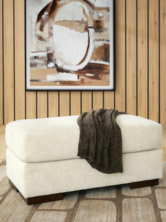 Sand, ottoman in room - 5