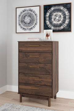 Mocha, chest in room setting - 5