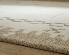 Cream/Brown/Taupe 8' x 10', pile and edge detail - 3