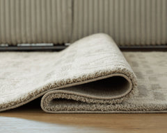 Ivory/Gray 94.5" x 121", rolled rug backing detail - 4