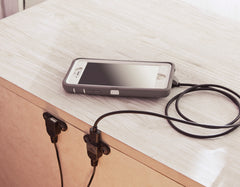 Whitewash, dual USB charging detail - 4