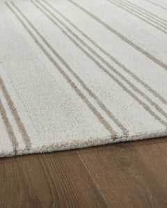 Ivory/Tan 60.5" x 83", pile and edge detail - 7