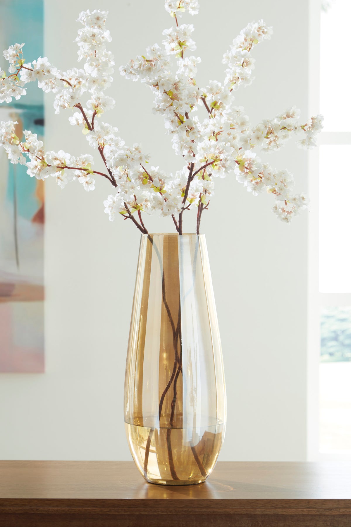 Amber 18.13-inch height vase, full product view