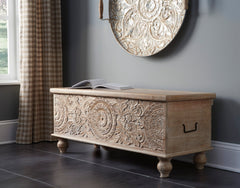 Beige storage bench, product view 3 - 3