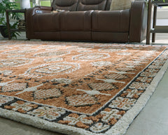 Sienna/Ivory/Black 92.5" x 121.75", pile and edge detail - 3