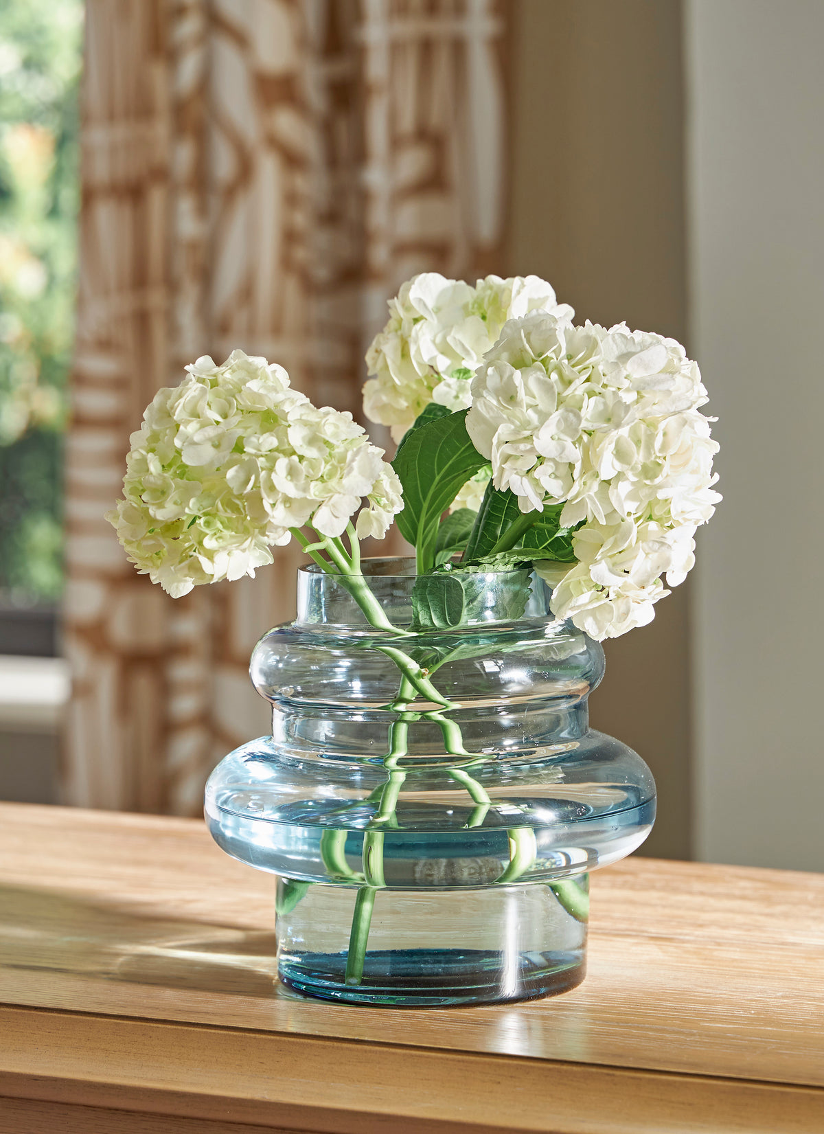 Blue 7.5-inch height vase, full product view