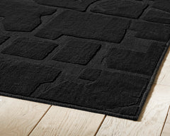Black 96" x 119.75", pile and edge detail - 3