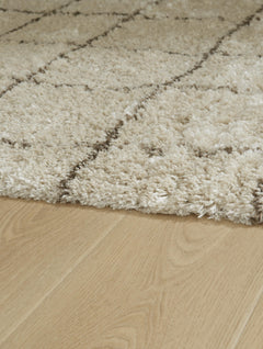 Cream/Brown 64.25" x 87.5", pile and edge detail - 11