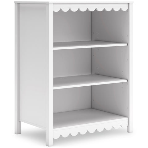 Matte White Scalloped Bookcase with Adjustable Shelves