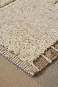 Beige/Brown 109.25" x 144", pile and edge detail - 3