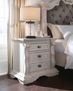 Antique White / Nightstand, room setting; accessories not included - 4