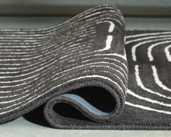 Black/Ivory 59.5" x 81.75", rolled rug backing detail - 8