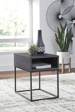 Yarlow End Table