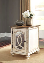 Realyn Chairside End Table