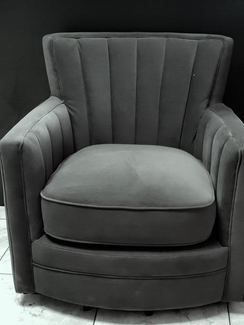 U1113 SWIVEL CHAIR